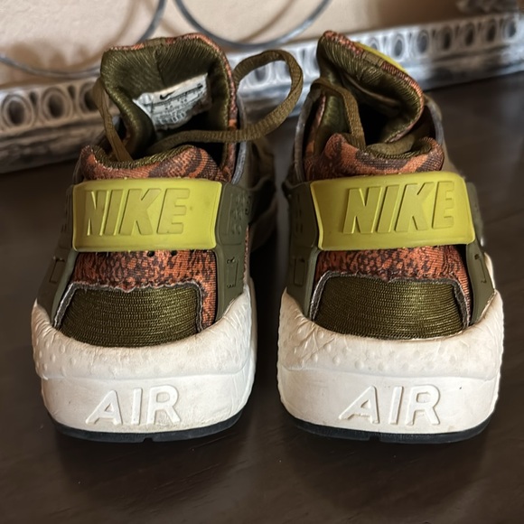 Nike Air Huarache “Snakeskin” - Picture 3 of 6